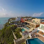 Casa Vaya Vida: Deluxe Island Villa-Views Sunrise @ Caribbean, Sunset @ Cancun/Isla Bay