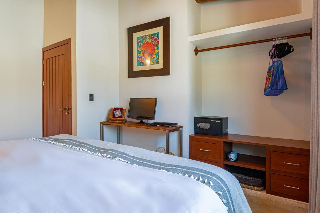 Casa Vaya Vida: Deluxe Island Villa-views Sunrise @ Caribbean, Sunset @ Cancun/isla Bay *