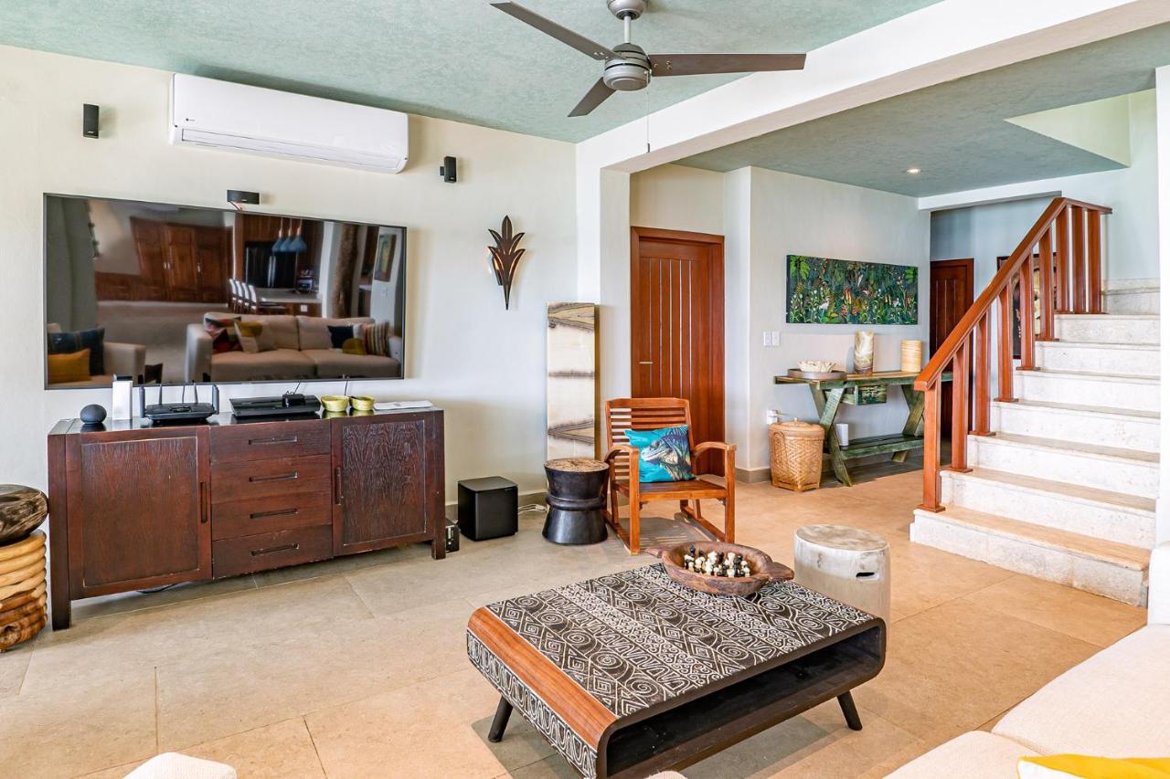 Casa Vaya Vida: Deluxe Island Villa-views Sunrise @ Caribbean, Sunset @ Cancun/isla Bay Villa *