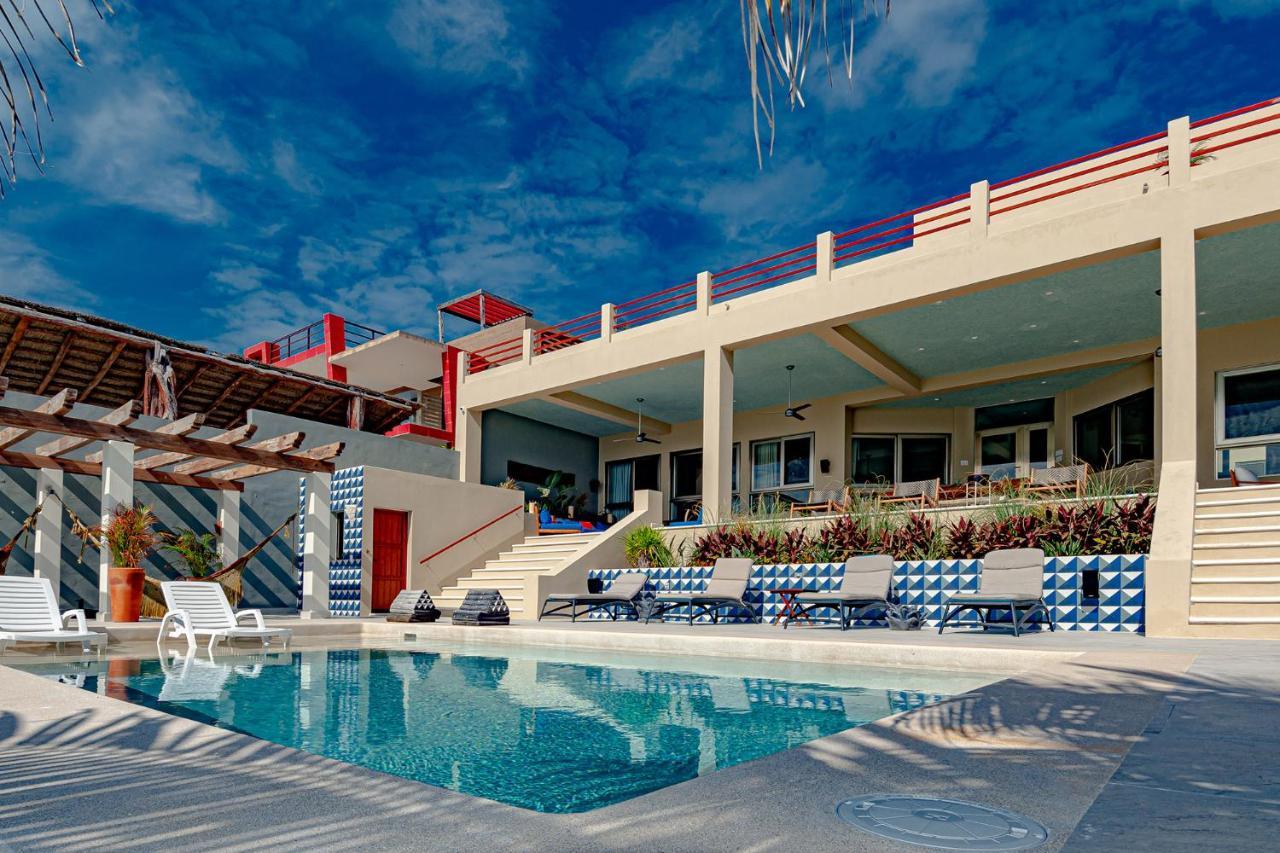 Casa Vaya Vida: Deluxe Island Villa-views Sunrise @ Caribbean, Sunset @ Cancun/isla Bay Villa