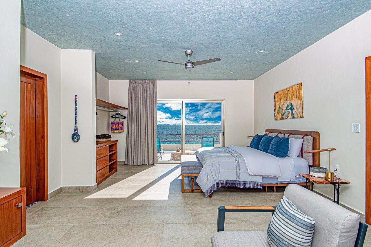 Villa Casa Vaya Vida: Deluxe Island Villa-views Sunrise @ Caribbean, Sunset @ Cancun/isla Bay Isla Mujeres