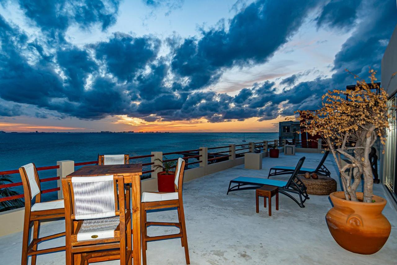 Villa Casa Vaya Vida: Deluxe Island Villa-views Sunrise @ Caribbean, Sunset @ Cancun/isla Bay