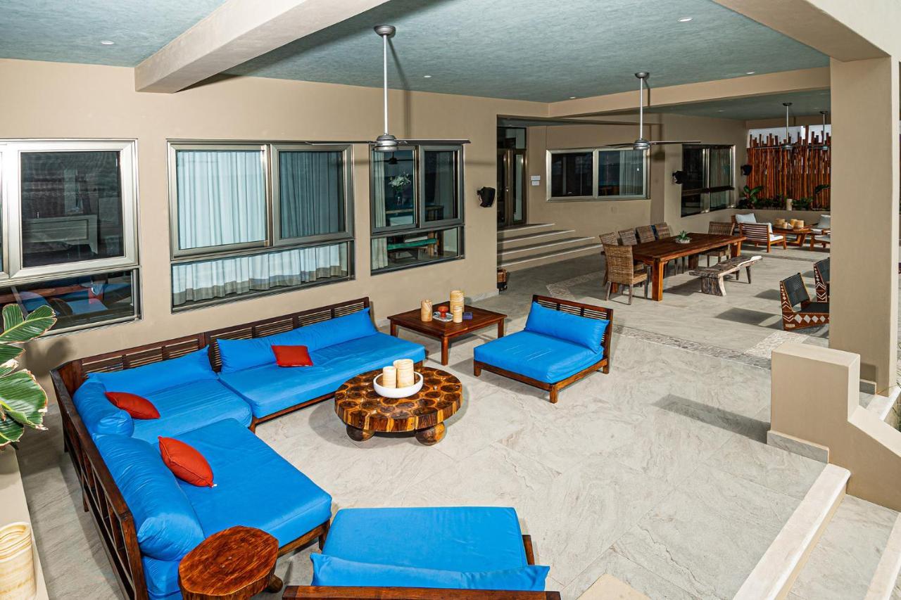 Casa Vaya Vida: Deluxe Island Villa-views Sunrise @ Caribbean, Sunset @ Cancun/isla Bay *