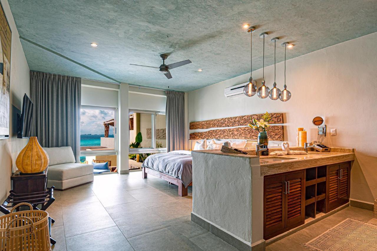 Casa Vaya Vida: Deluxe Island Villa-views Sunrise @ Caribbean, Sunset @ Cancun/isla Bay * Isla Mujeres