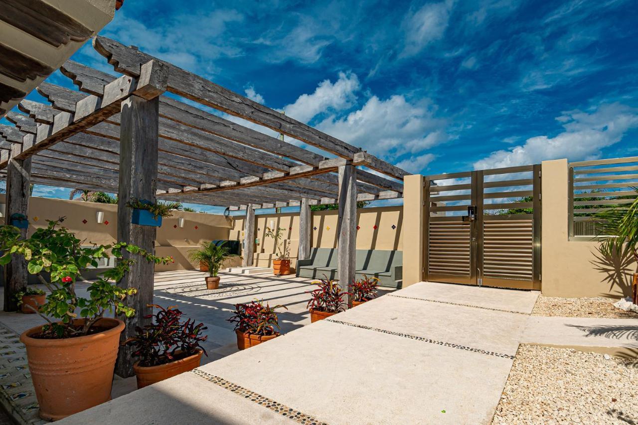 Casa Vaya Vida: Deluxe Island Villa-views Sunrise @ Caribbean, Sunset @ Cancun/isla Bay Villa *